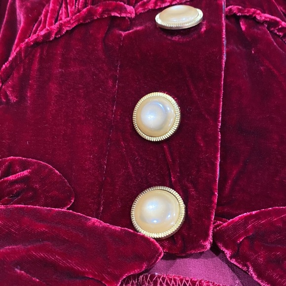 **NWOT **Vintage Silk Velvet Housecoat Handmade Flower Detail Doll Collar - Picture 6 of 17